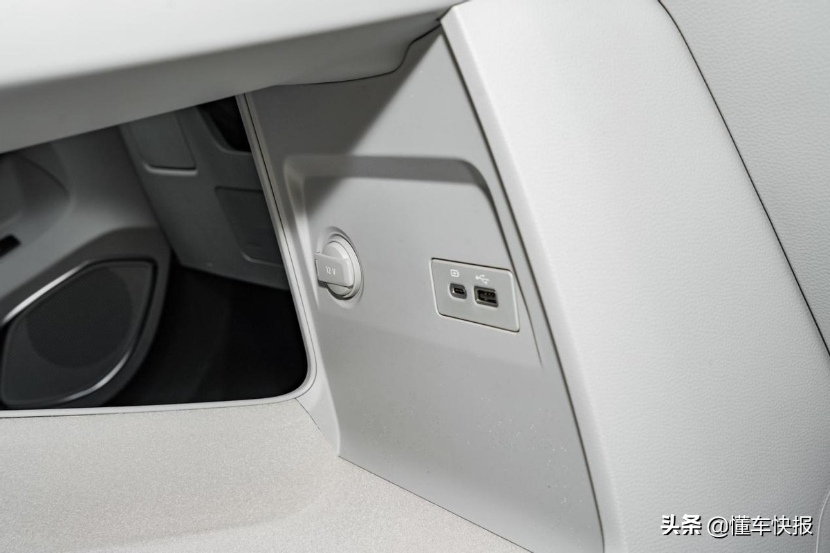 合资+6座+2.0T+中大型SUV，一文带你了解福特领裕