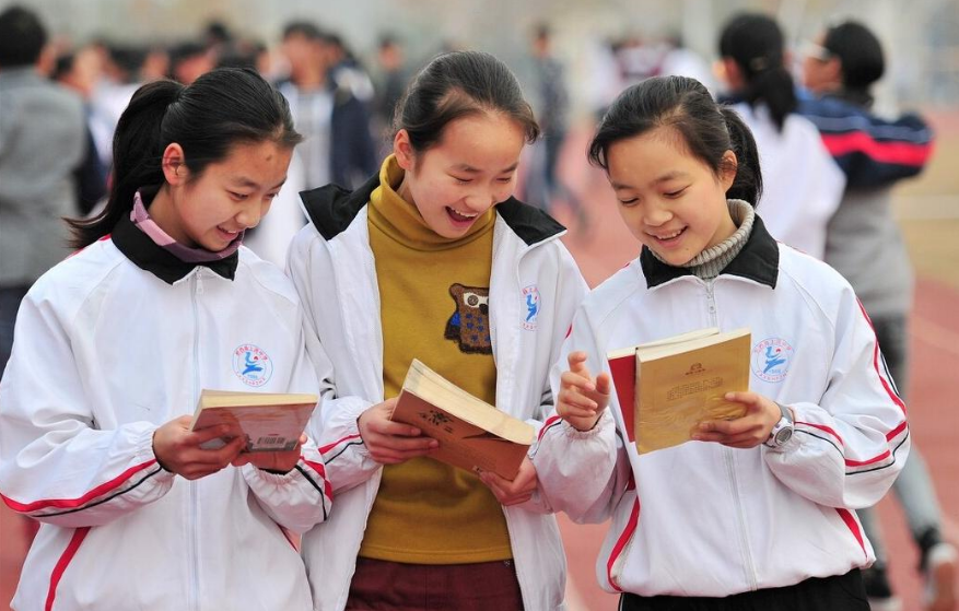 贵州一高中违规招生，导致400多名考生无学可上，教育部给出回应