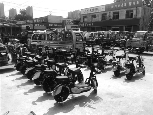 雅迪电动车总代理（非国标电动自行车月售由300台跌至15台）