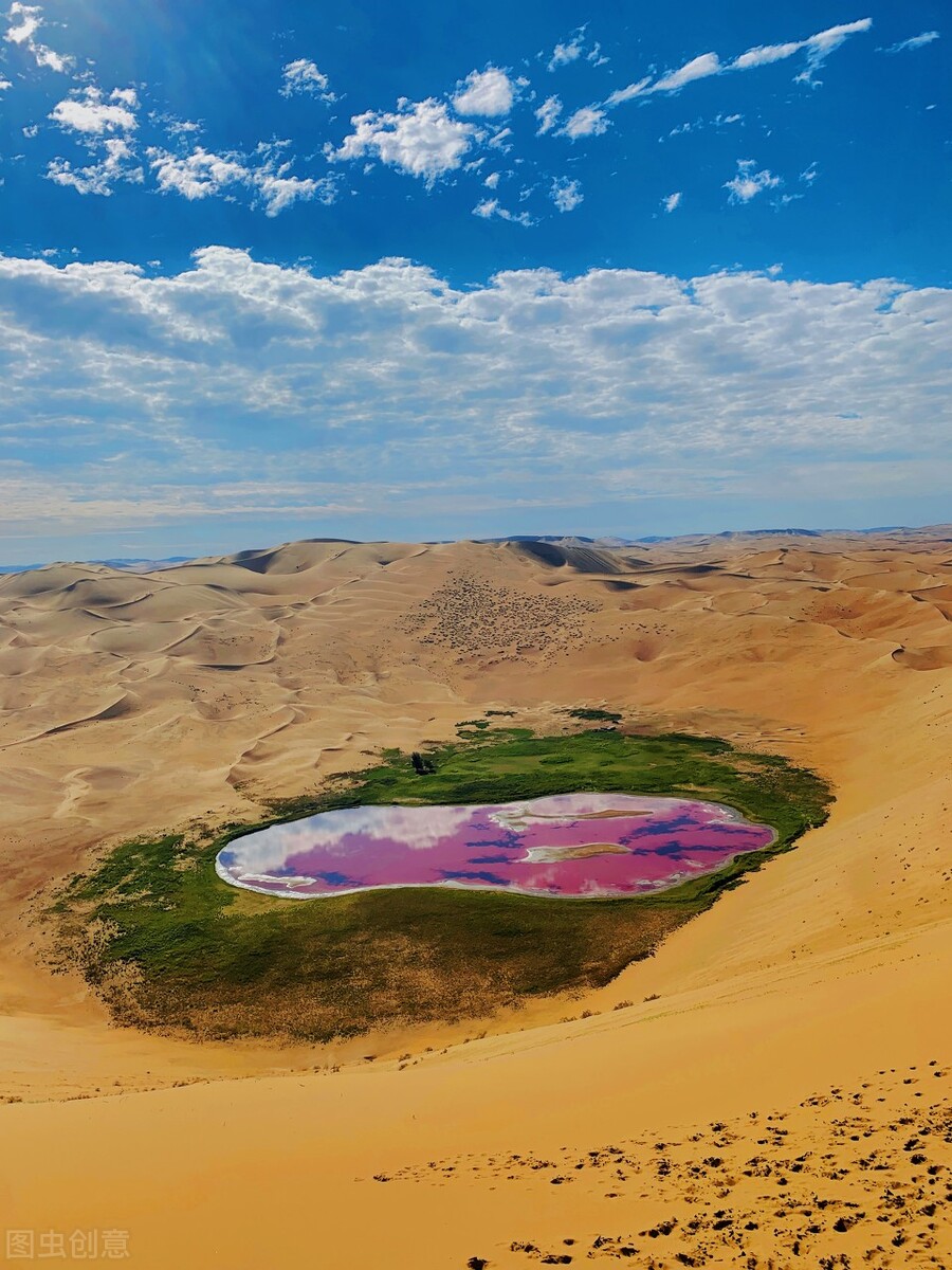 右旗的巴丹吉林沙漠达格图红海子美得独具一格但个个都婀娜多姿或近圆