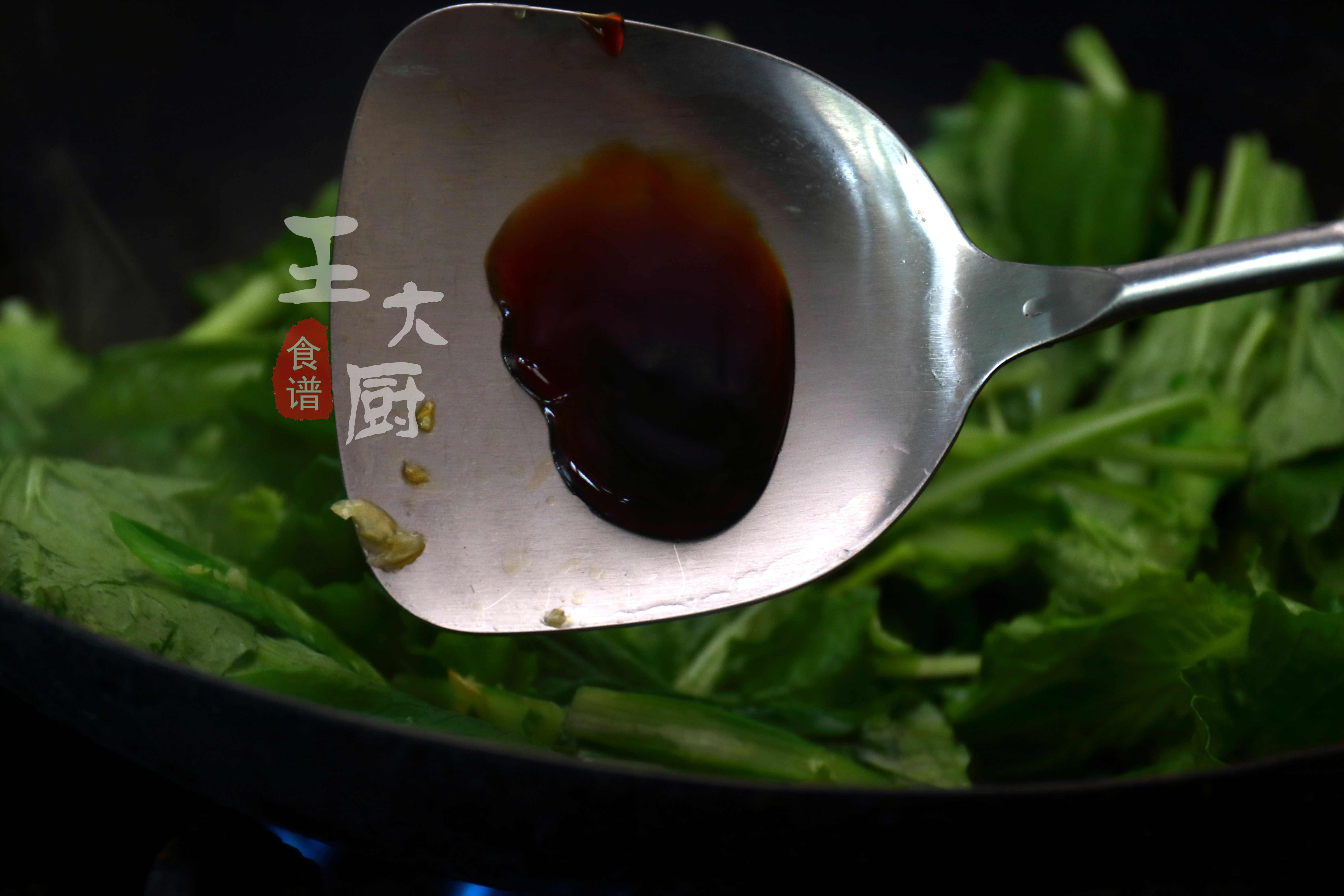 豆皮炒青菜怎么做（营养家常菜小白菜炒豆皮教程）