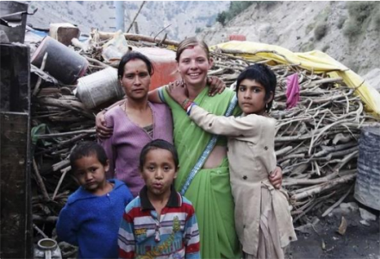 一妻多夫的家庭，全家人是怎么生活的？女性就是在受罪