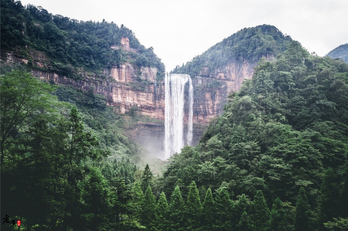 这是重庆江津四面山核心景点，也是我国落差最大的瀑布，气势磅礴