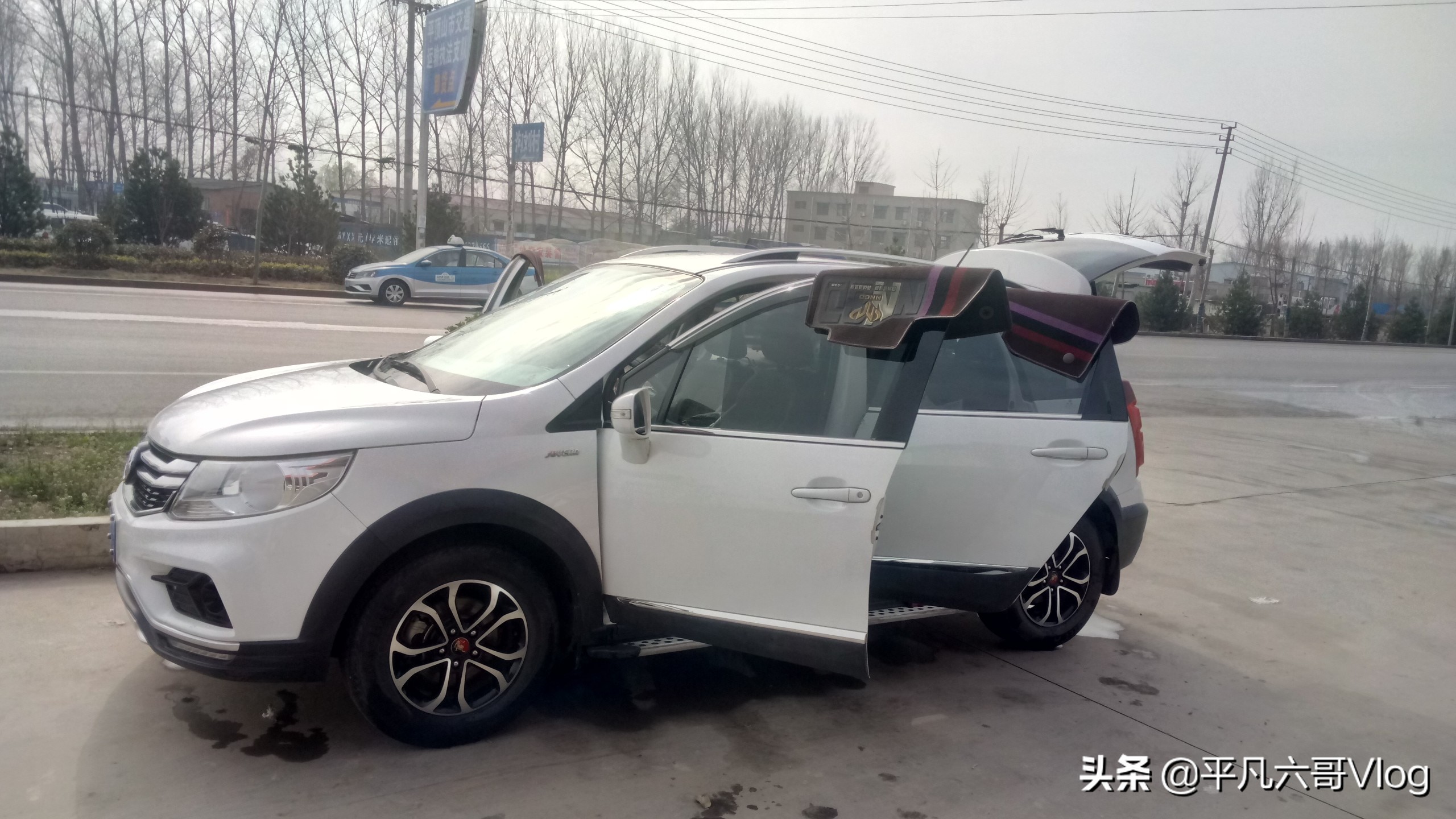 自己的爱车如何清洗才省钱？看看我的操作，你就明白了