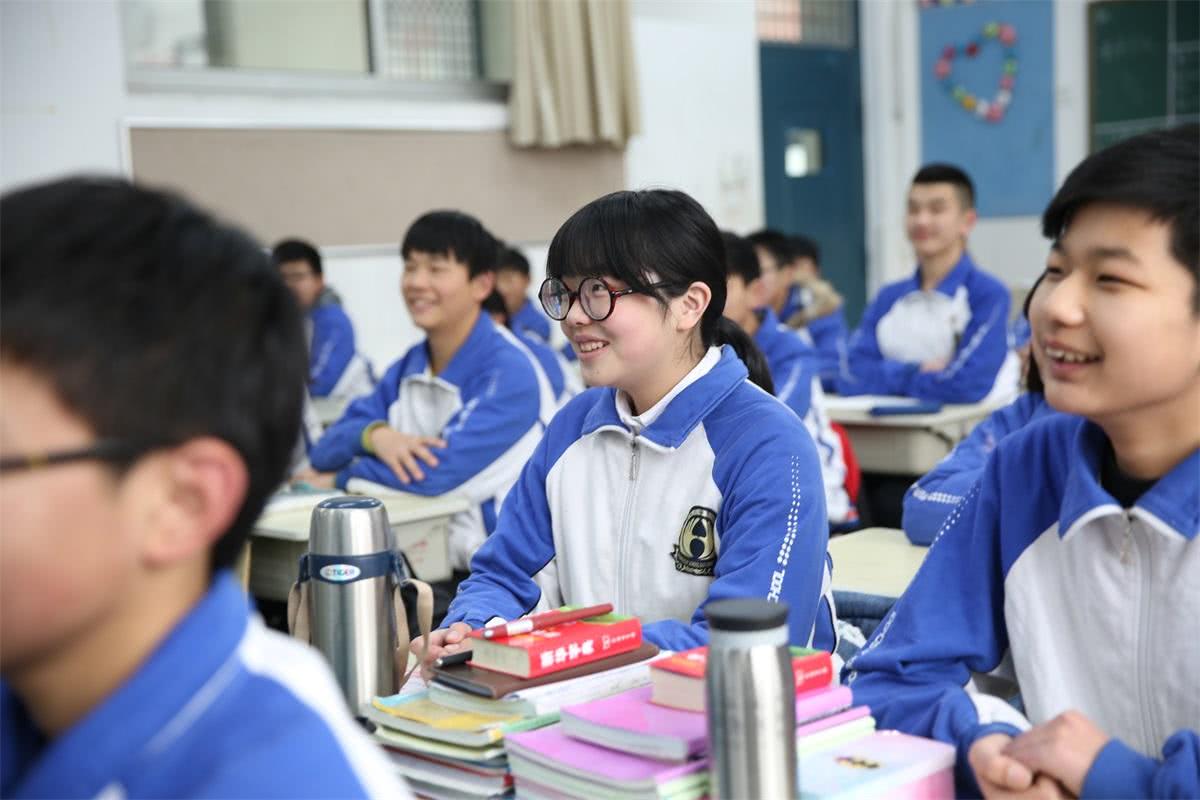 民办初中和公办初中哪个更好？入学三年后，现实情况展现差距