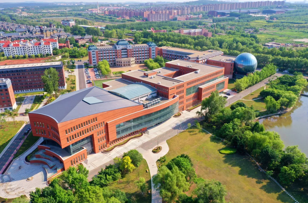 厦门工学院学费（好家伙）