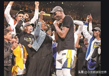 nba球员父母都不高为什么(NBA球星成长记，父母是怎样影响孩子的成长？)