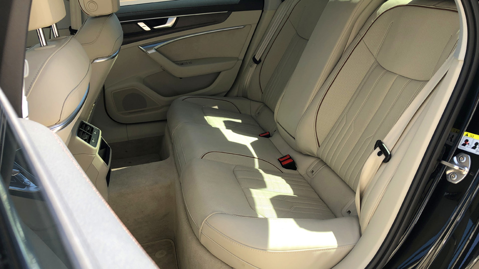 3.0T的奥迪A6L，开起来有什么不同？