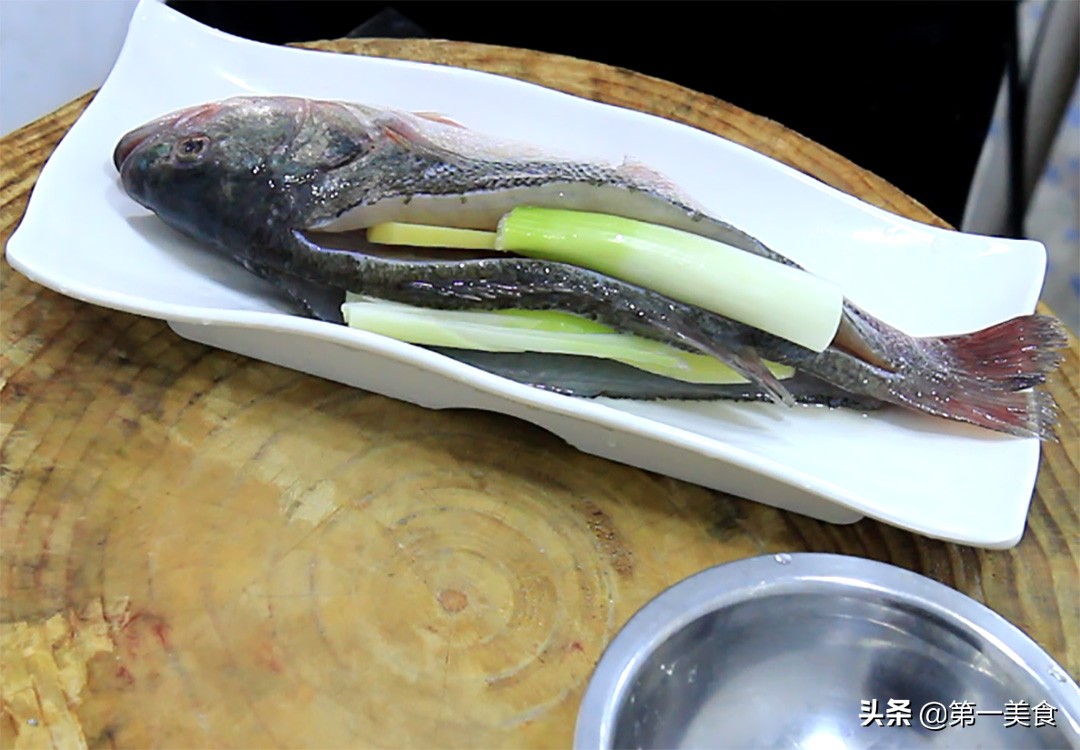 减肥不用吃得太单调，6道家常菜，热量低又健康，别再吃水煮了