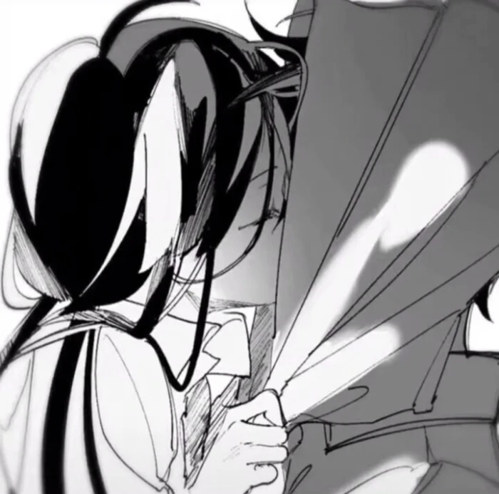 闺蜜头像&黑白动漫情侣头像:我也渴望有人懂,却习惯了冷暖自知