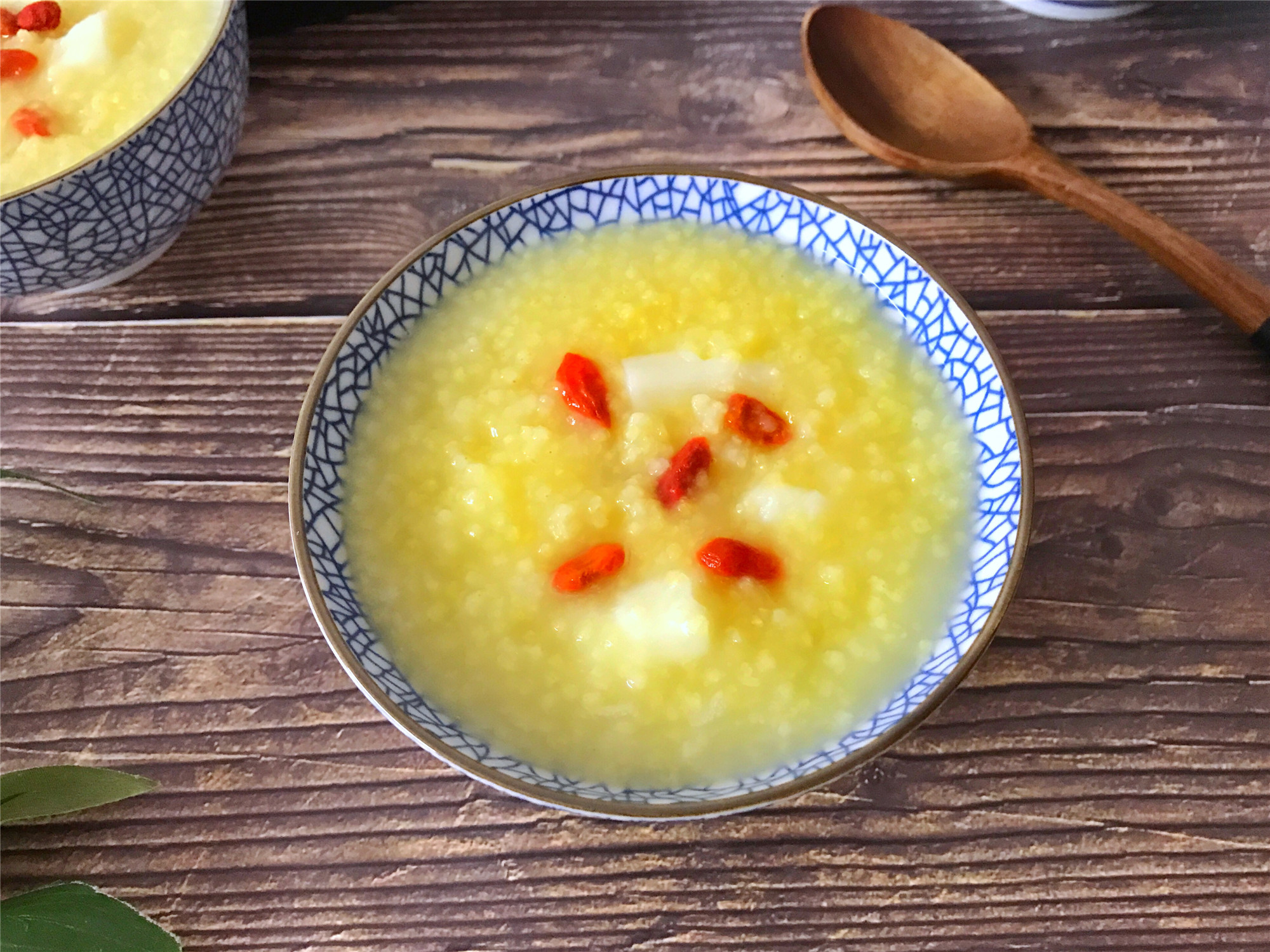 秋天早餐多喝粥,6道养胃小米粥,花钱少营养好,每天一碗不重样