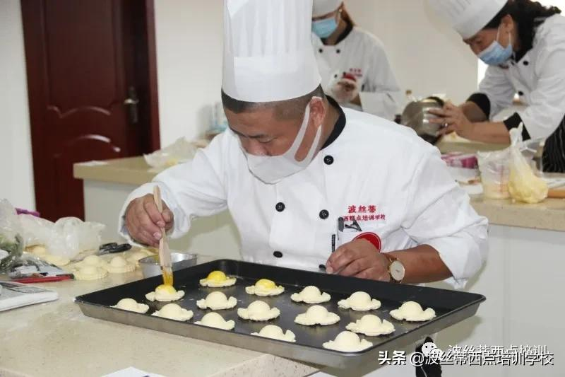 2021芝罘区“清泉实业·波丝蒂杯”第五届西点技能竞赛举行