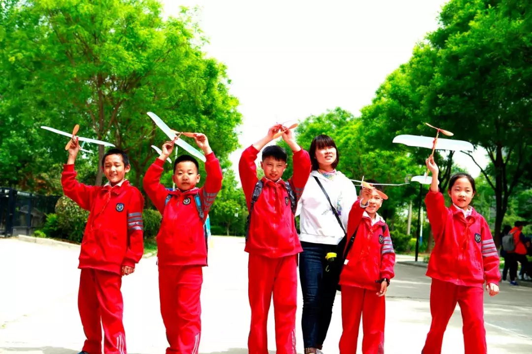 星辰大海，与你同往——西安高新国际学校给孩子一个“航天梦”，向着浩瀚星辰出发