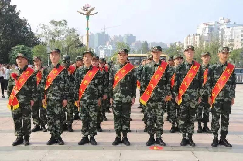 四川高校毕业生可选择直招士官，专业种类多，未来发展前景好