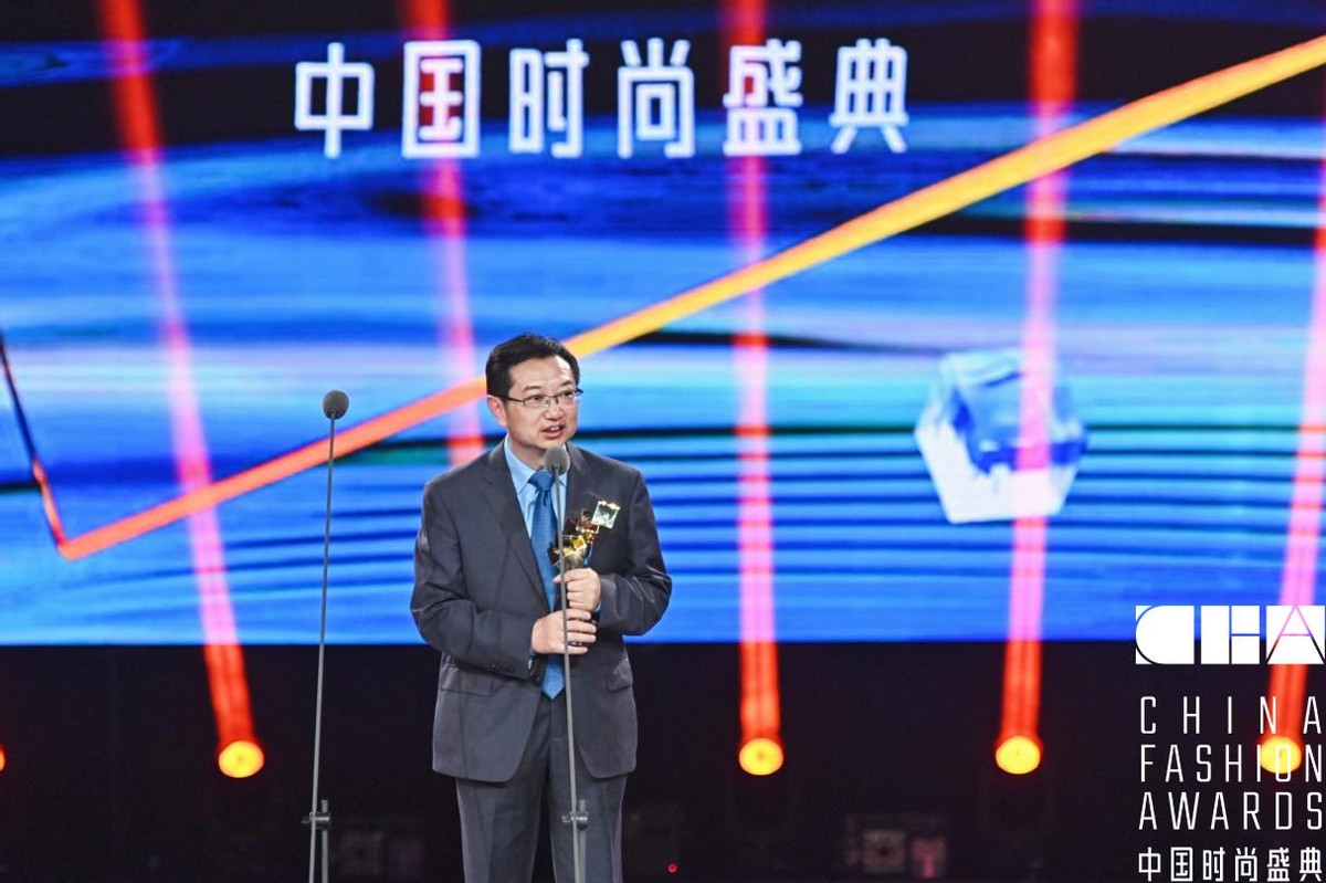 上海超牛70岁“寿星”：有人为她写书，央视专门连线，“生日礼物”市值4900万！