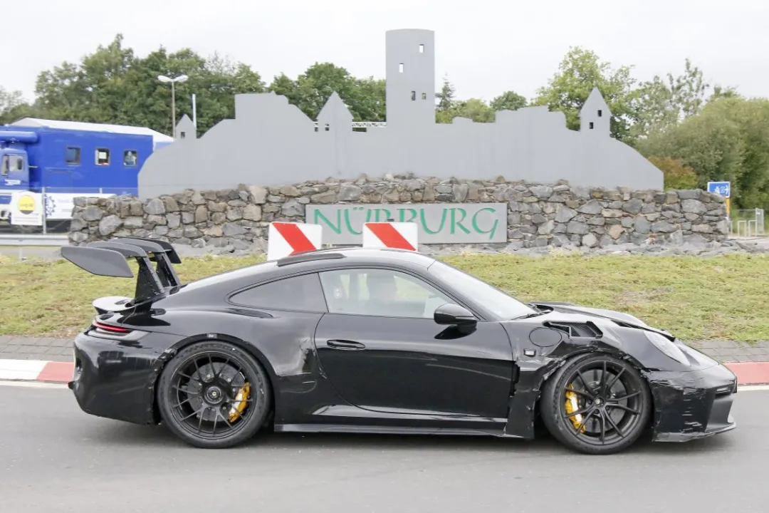 保时捷gt3rs（自吸反击战新一代911GT3R来临）