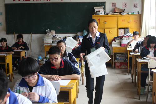 高考时把自己的答案写在手上方便考试结束后估分，会有什么后果？