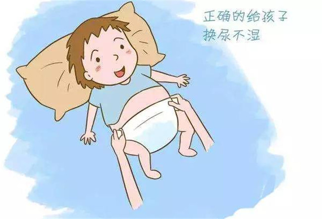 连体开档怎么换纸尿裤（3步教宝妈学会帮宝宝换纸尿裤）