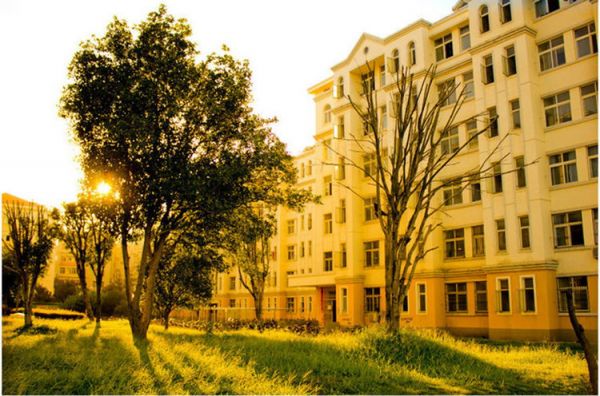 华中这所211大学，考生选她却不愿意学其王牌专业，附录取分数！