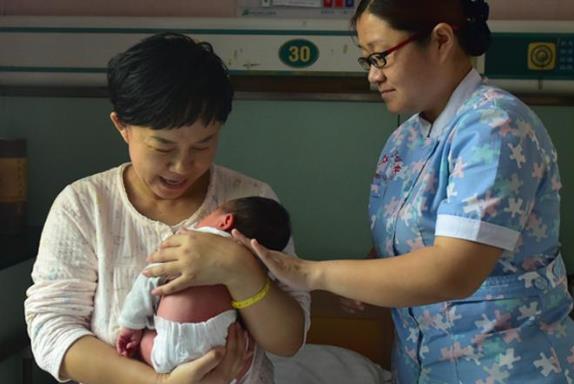 胎记怎么来的，只是遗传吗，产科医生：还和孕期的这3种行为有关
