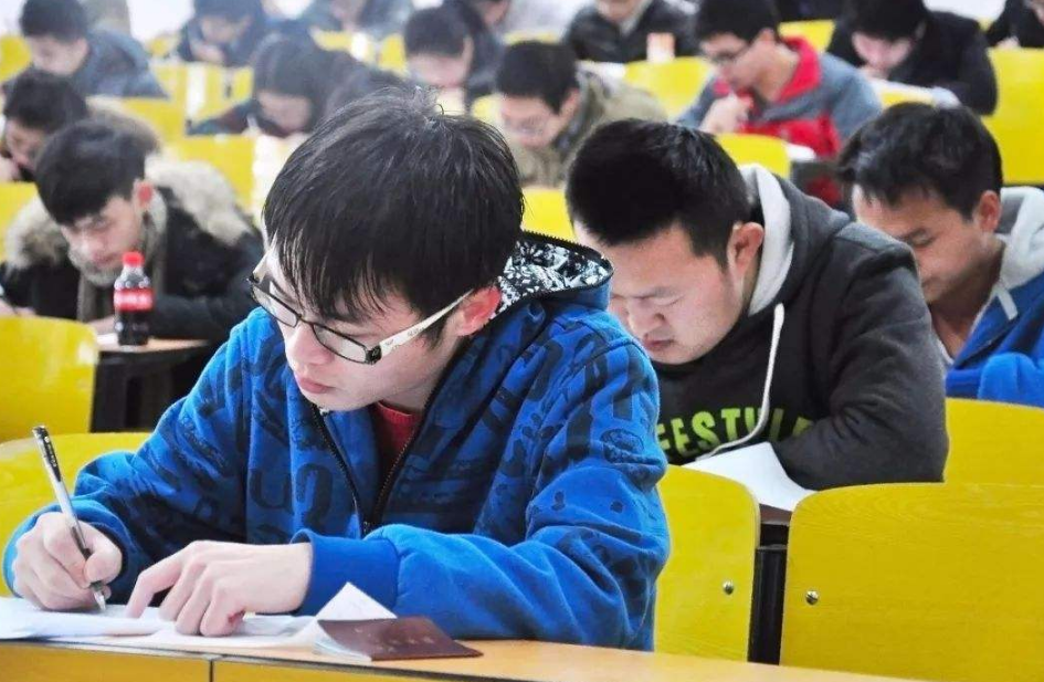 专科有本科没有？三大专业“冷进热出”，毕业后比本科生有前途