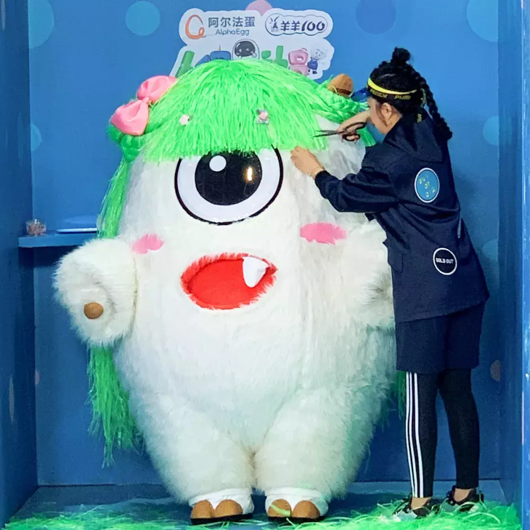 能让嘉宾一秒拾起童心的综艺,就服《人偶总动员》!