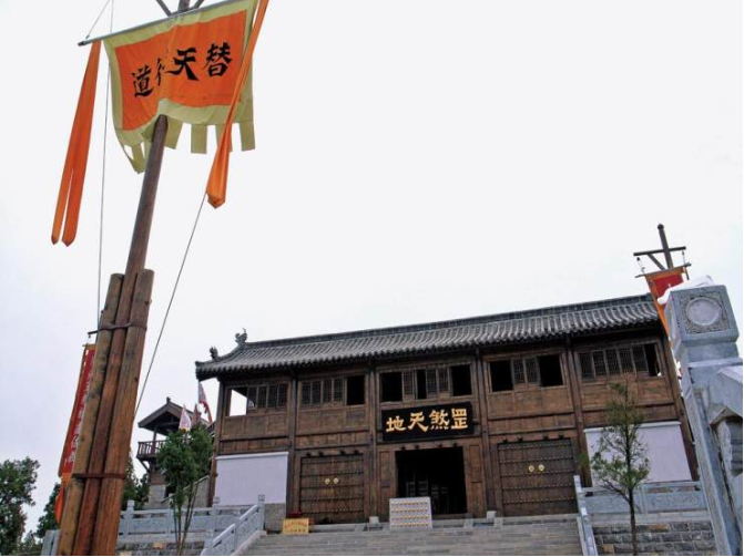 从推理小说《无人生还》的正义与杀戮，看“替天行道”的理论依据