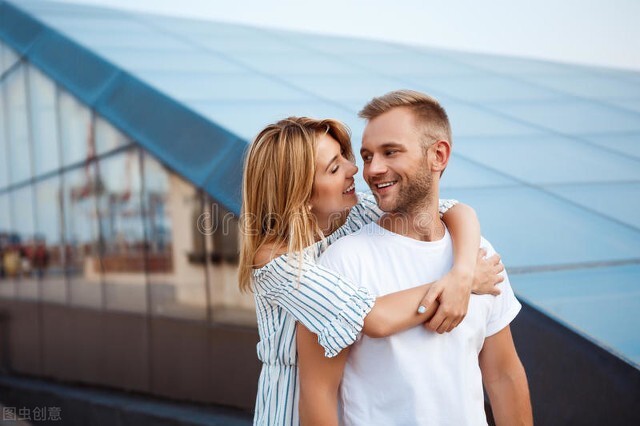 老公不仅出轨，还想三人行，婚姻中，最可恨的伴侣并不是跟你离婚