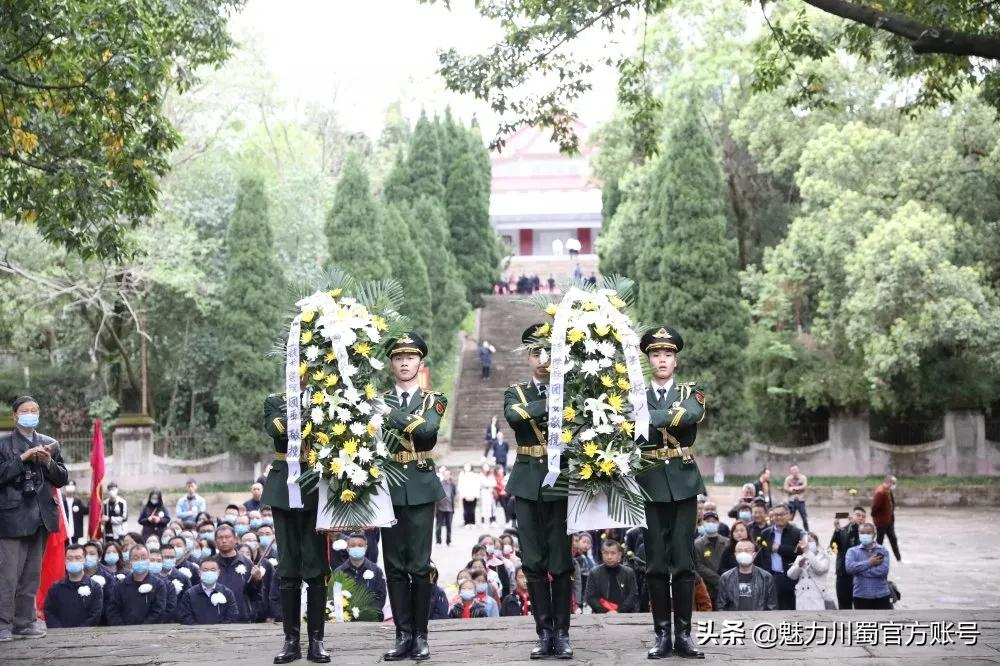 绵阳南山中学双语学校：青山绿水存正气，苍松翠柏慰英灵