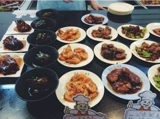 《济南研保寄宿考研招生简章》位于山东大学（洪家楼校区）校内