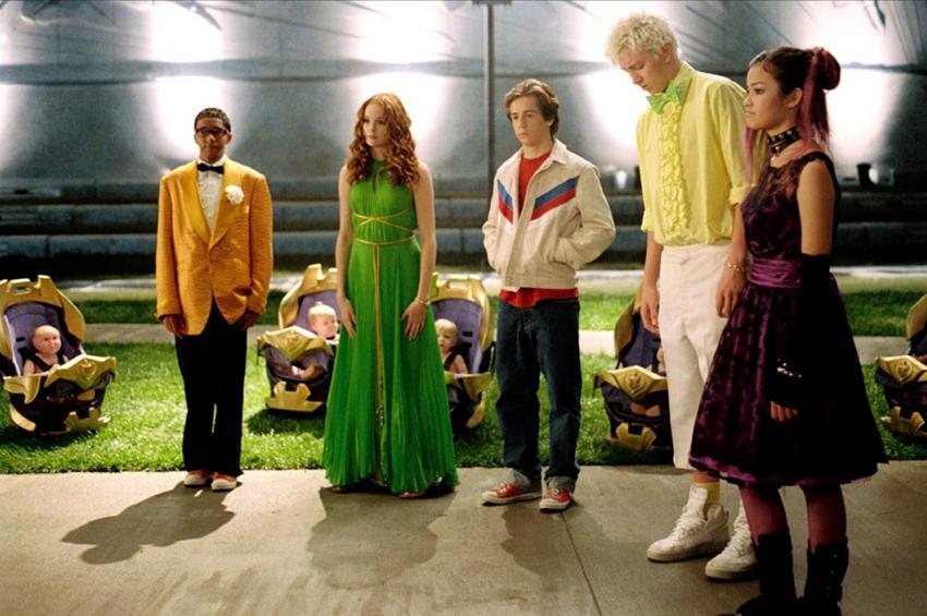 科幻电影《超人高校》，小伙来到超能力学校，同学都拥有超能力！