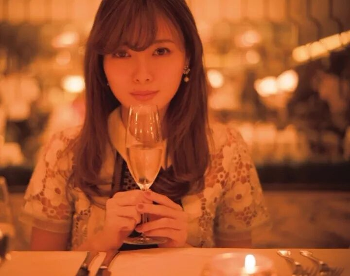 疯狂大卖！日本美女写真TOP10，真有这么好看吗？