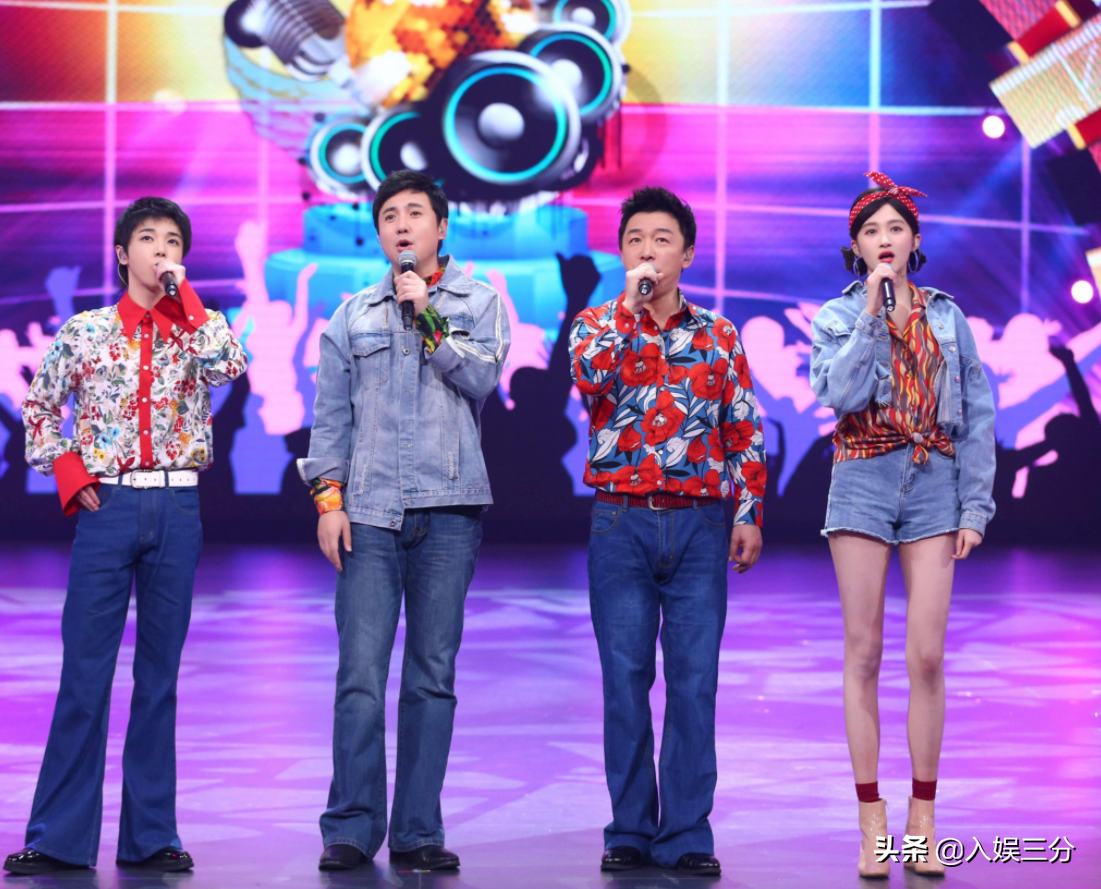 23岁关晓彤被曝延期毕业，和鹿晗恋爱影响学习，网上再添“实锤”