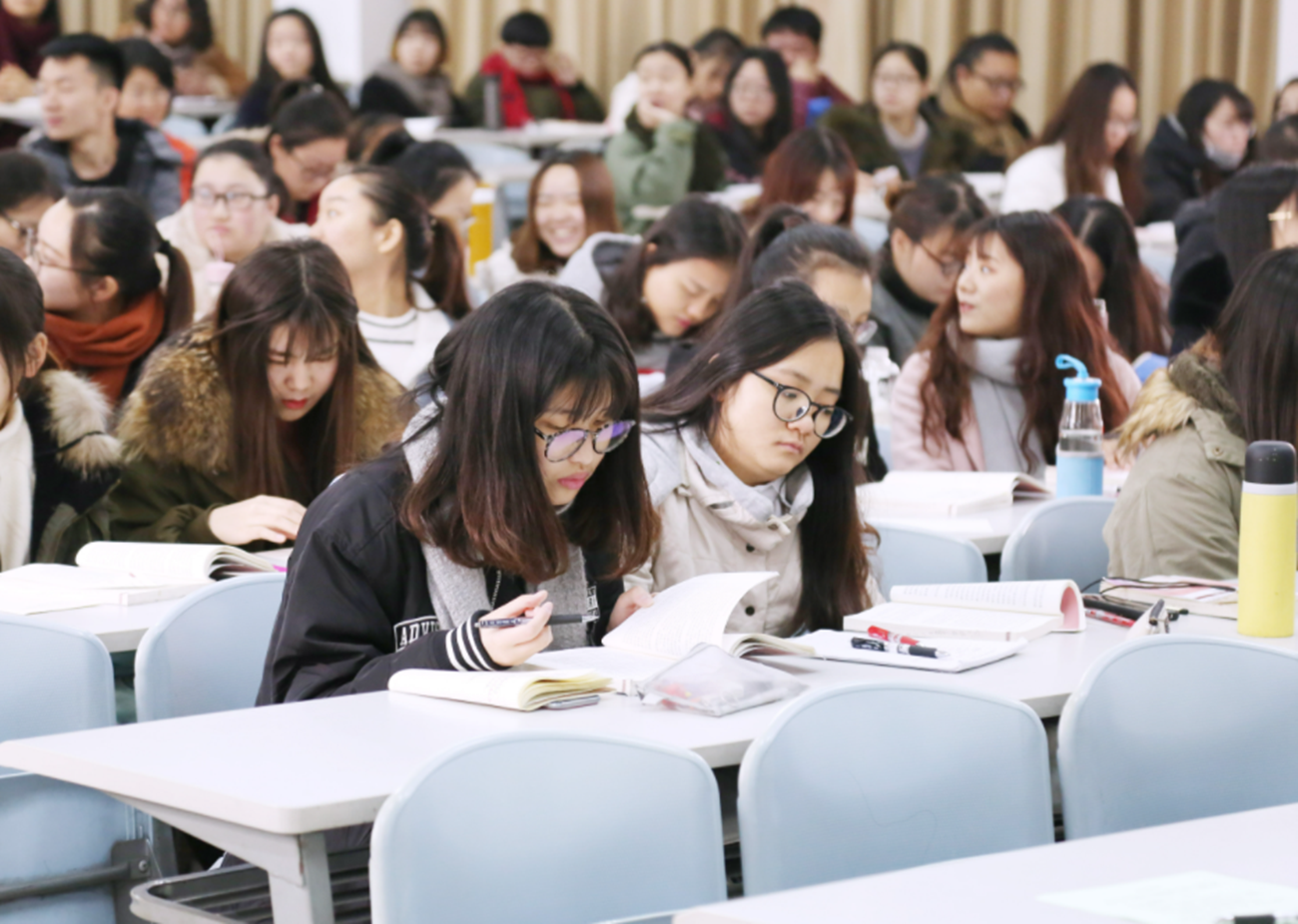 因这科成绩太差，学生被迫从211高校退学，赢了高考却输了大学