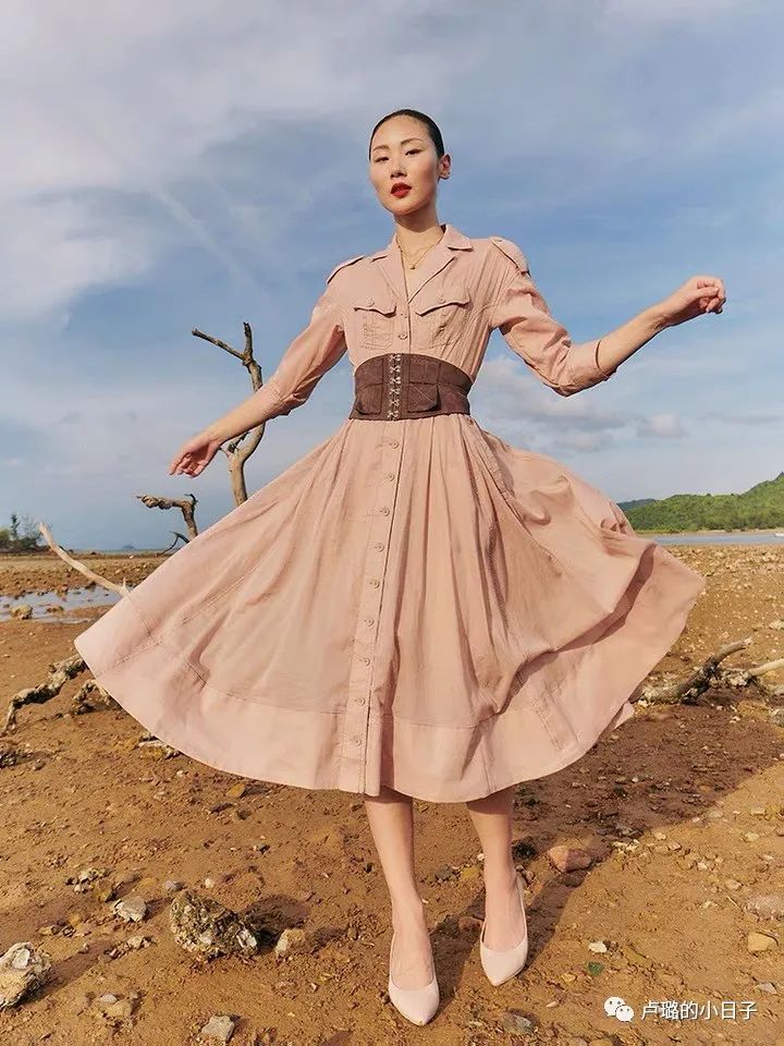 看了這8個(gè)國(guó)產(chǎn)服飾品牌，才明白什么是屬于中國(guó)的高級(jí)感