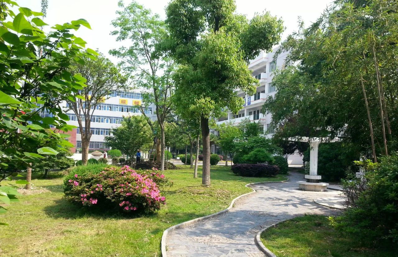 安徽芜湖最好的八所高中，八大名高助力蟾宫折桂，有你的母校吗？