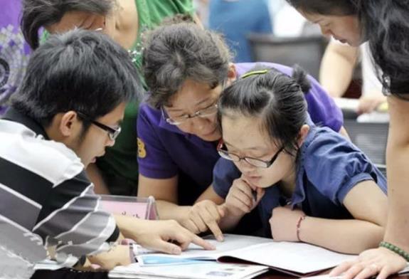 考生低分被厦门大学录取，得知学费和专业后，不想去学校报到了