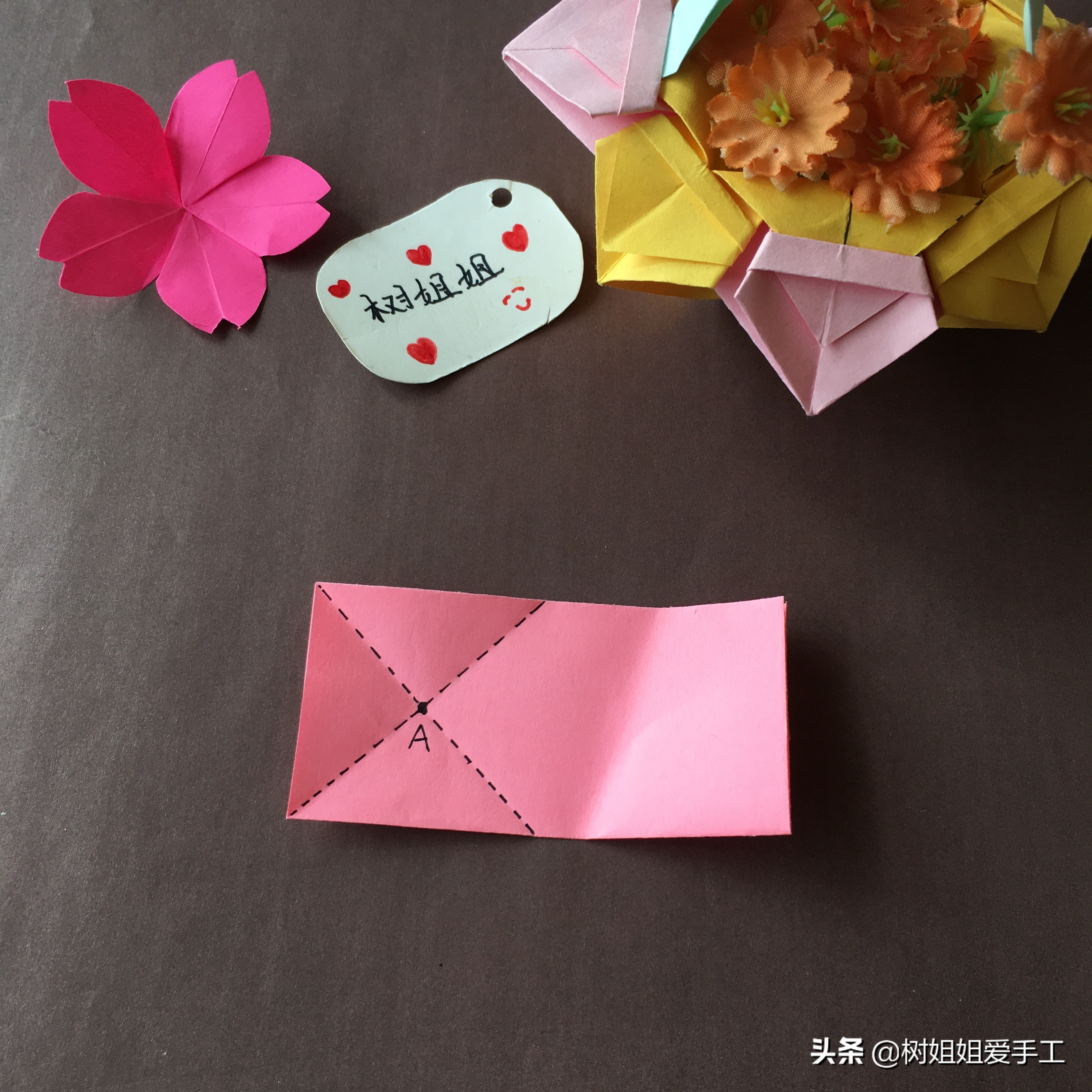 亲子折纸：立体感十足的樱花制作方法，只需要1张纸