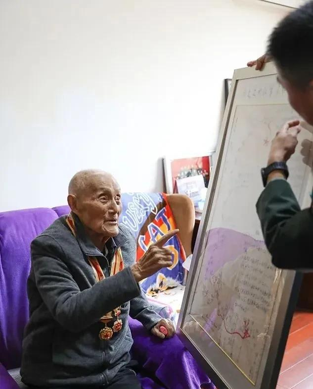 至今仍健在的开国将帅还有四位，目前都已过百岁，他们都是谁？