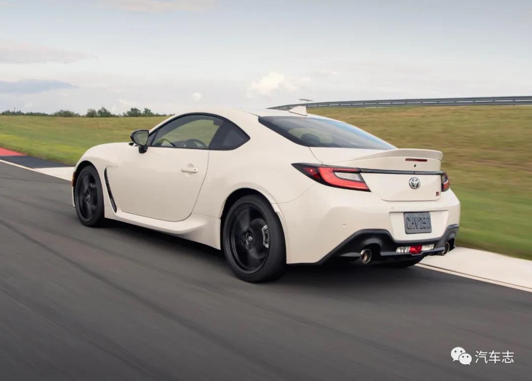 官宣！丰田GR86引进中国，限量50台远山灰SUPRA今日发售