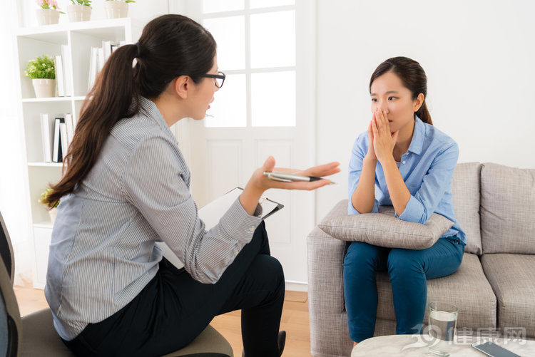 女性“下面”长痘痘，是怎么回事？别再逃避了