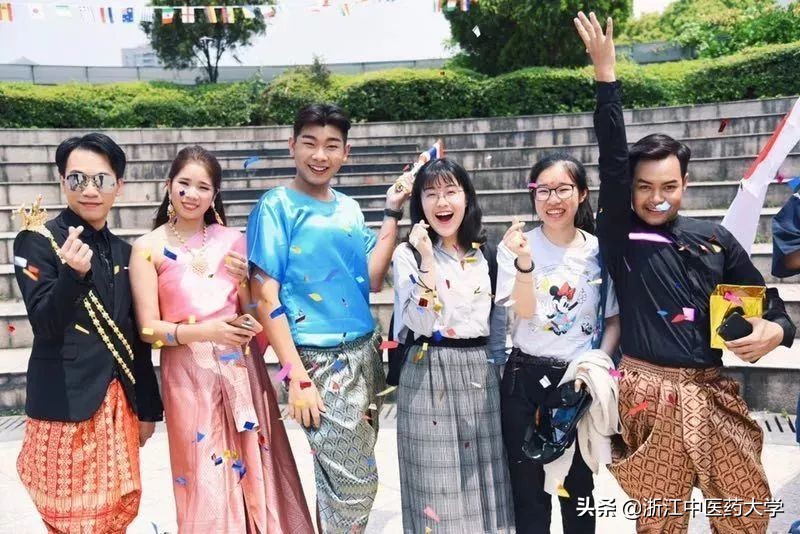 专业资讯 | 针灸推拿学：容嬷嬷都得甘拜下风的