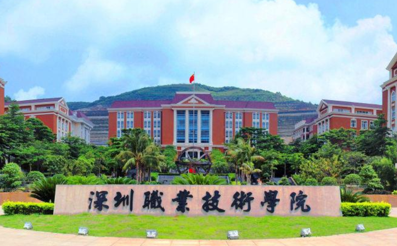 适合“文科生”报考的好大学，就业前景好，未来不比理科生差