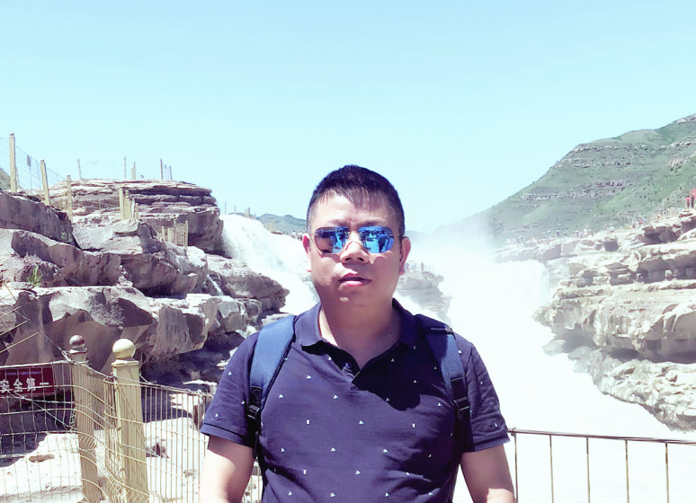 从事眼镜20多年！温州最专业的隐形眼镜、太阳镜公司，你造不?