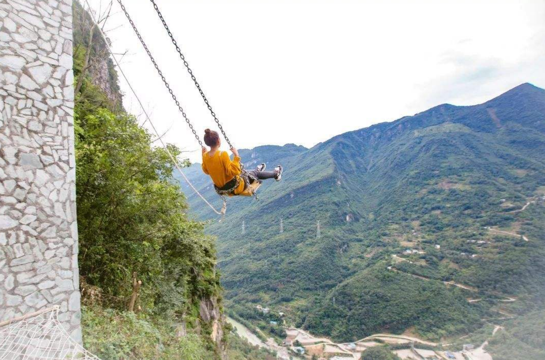 成都"尖叫"爬山:5大高空项目任你选,门票实惠,风景美