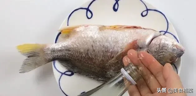 收藏:冷凍魚解凍方法大全,學會6種化凍方法,魚新鮮又好吃!