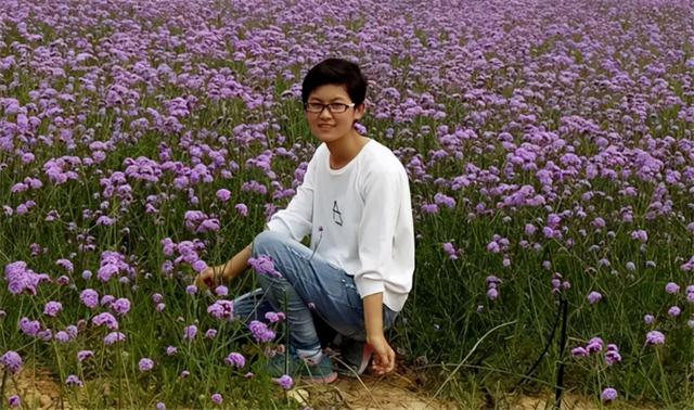 宁夏高考女状元：一个不会玩手机的18岁农村女孩，却“玩”上北大