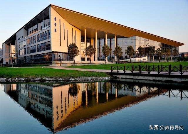 南方正在“崛起”的4所医科大学，潜力大，未来发展不可估量