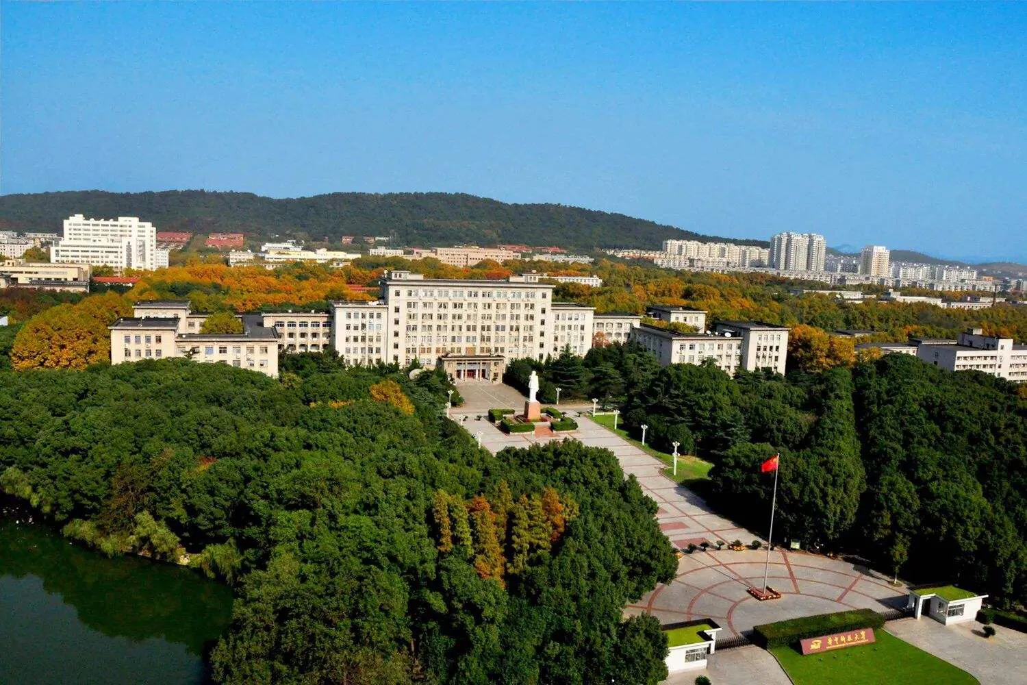 “青云计划”大学纵览3—华中科技大学