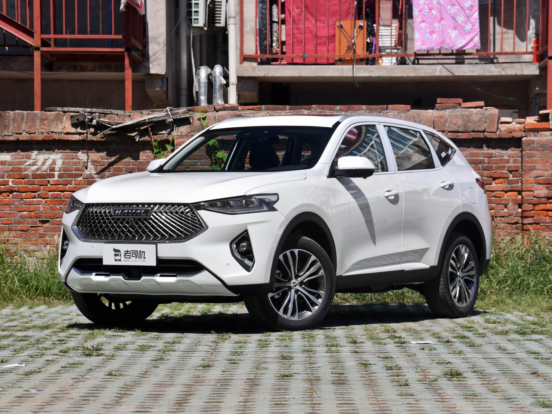 0t动力,价格便宜,7.1l油耗空间不错的suv,实拍哈弗f7